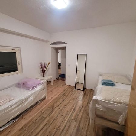 Monteurzimmer/Ferienwohnung/Pension Зиген Экстерьер фото